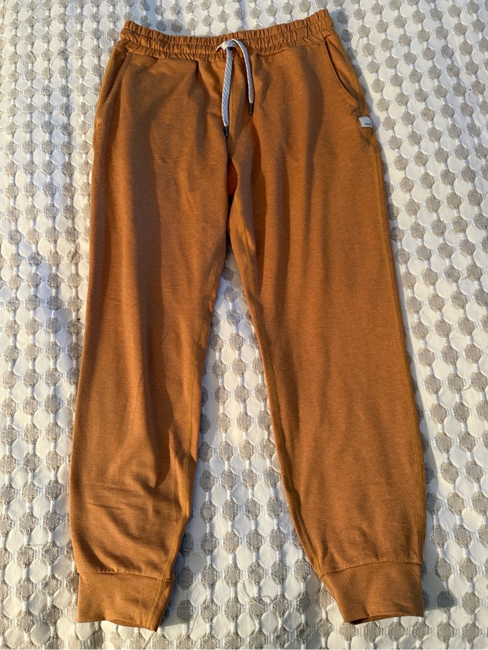 Vuori Performance jogger